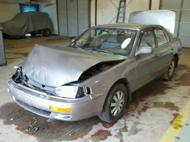 4T1BG12K2TU807346 - 1996 TOYOTA CAMRY DX BEIGE photo 2