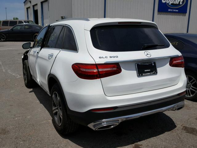 WDC0G4JB1JV078644 - 2018 MERCEDES-BENZ GLC 300 WHITE photo 3