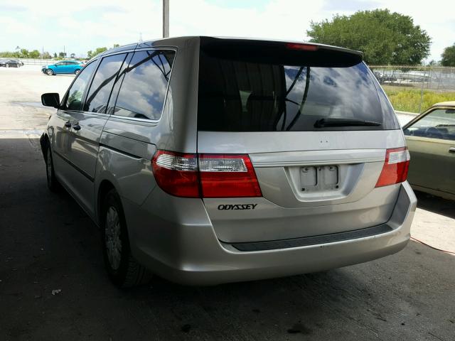 5FNRL38297B072056 - 2007 HONDA ODYSSEY LX SILVER photo 3