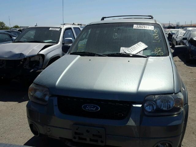 1FMCU95HX6KA52958 - 2006 FORD ESCAPE GREEN photo 9