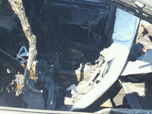 N0V1N33628286 - 2013 FORD FUSION SE BURN photo 5