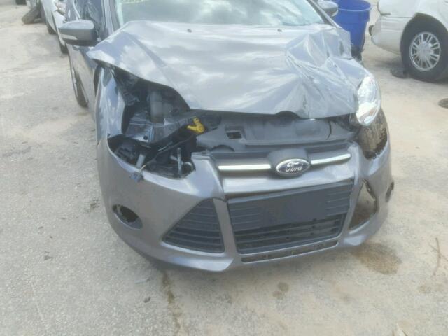 1FADP3F28DL112658 - 2013 FORD FOCUS SE GRAY photo 9