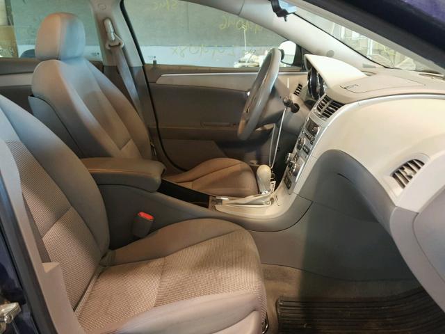 1G1ZH57B094114812 - 2009 CHEVROLET MALIBU 1LT BLUE photo 5