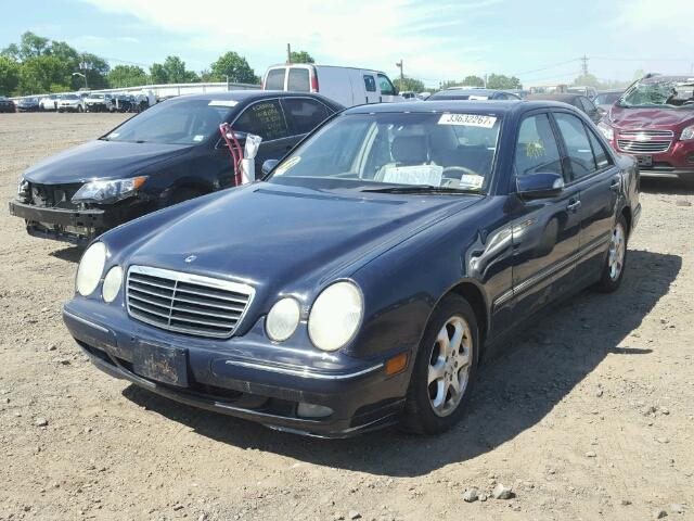 WDBJF65J42B491198 - 2002 MERCEDES-BENZ E 320 BLUE photo 2