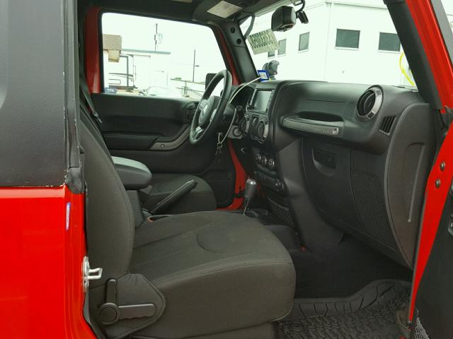 1C4AJWAG5HL701112 - 2017 JEEP WRANGLER S RED photo 5