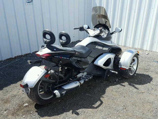 2BXJAWA108V003470 - 2008 CAN-AM SPYDER ROA SILVER photo 4