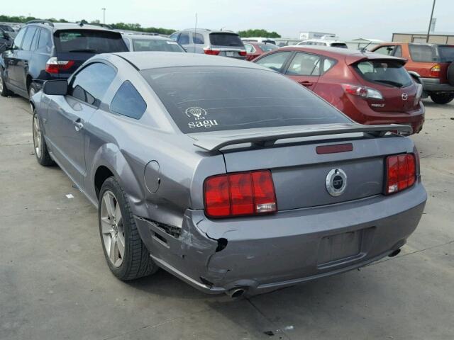 1ZVHT82H475197230 - 2007 FORD MUSTANG GT GRAY photo 3