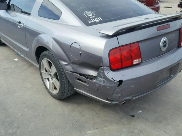 1ZVHT82H475197230 - 2007 FORD MUSTANG GT GRAY photo 9