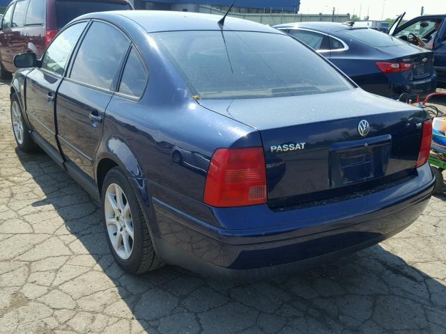 WVWBH63B51P024787 - 2001 VOLKSWAGEN PASSAT GLX 蓝色 照片 3