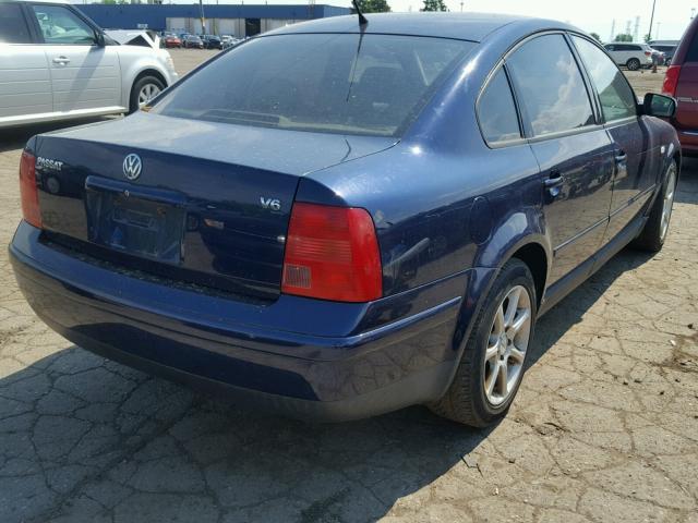 WVWBH63B51P024787 - 2001 VOLKSWAGEN PASSAT GLX BLUE photo 4