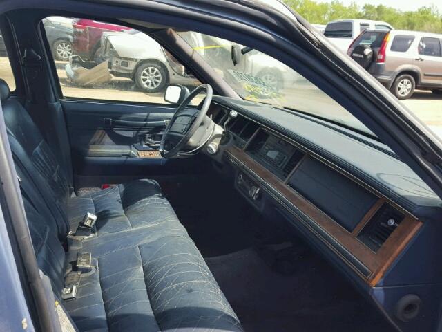 1LNLM81W4RY765421 - 1994 LINCOLN TOWN CAR E BLUE photo 5