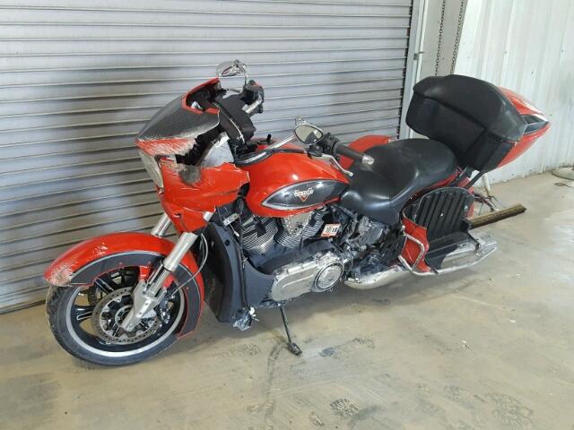 5VPTW36N1F3040628 - 2015 VICTORY MOTORCYCLES CROSS COUN RED photo 2