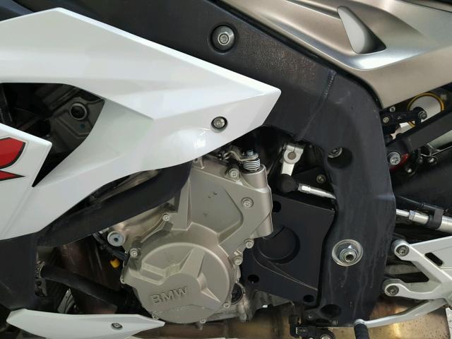 WB10D1201EZ198806 - 2014 BMW S 1000 R WHITE photo 11