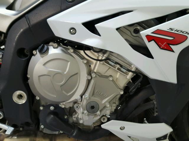 WB10D1201EZ198806 - 2014 BMW S 1000 R WHITE photo 12