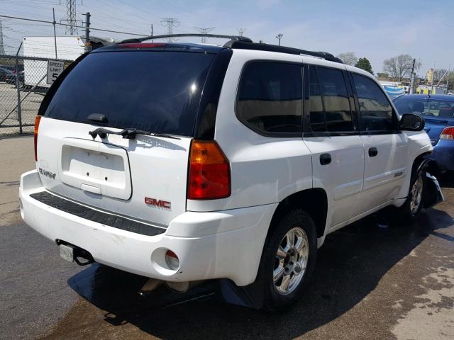 1GKDS13S652363207 - 2005 GMC ENVOY WHITE photo 4