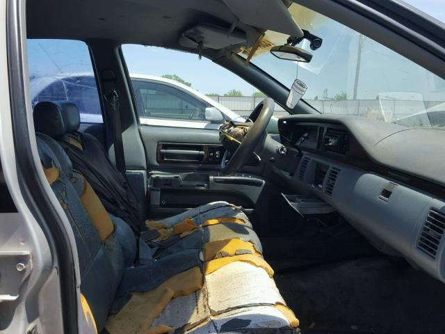 1G1BN53E7MW137916 - 1991 CHEVROLET CAPRICE CL 银色 照片 5