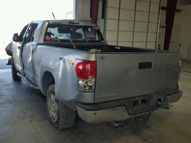 5TFBV54168X059034 - 2008 TOYOTA TUNDRA SILVER photo 3