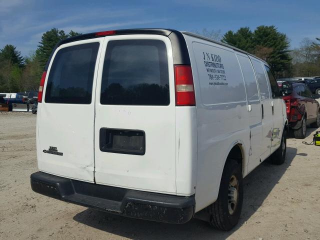 1GCGG25C381185482 - 2008 CHEVROLET EXPRESS G2 WHITE photo 4