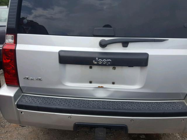 1J8HG48K16C252173 - 2006 JEEP COMMANDER GRAY photo 9