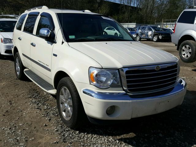 1A8JW18TX9F702742 - 2009 CHRYSLER ASPEN HYBR WHITE photo 1