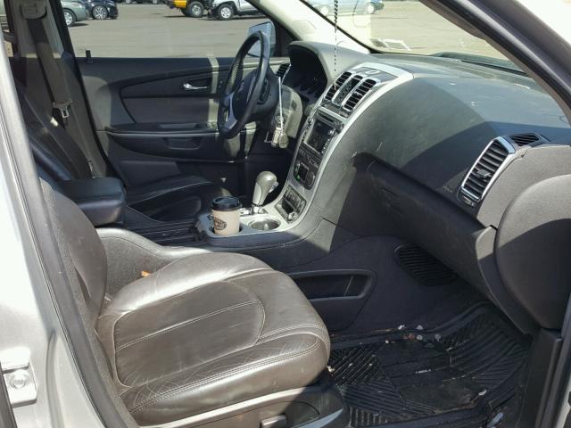 1GKLRMEDXAJ192484 - 2010 GMC ACADIA SLT ვერცხლისფერი ფოტო 5