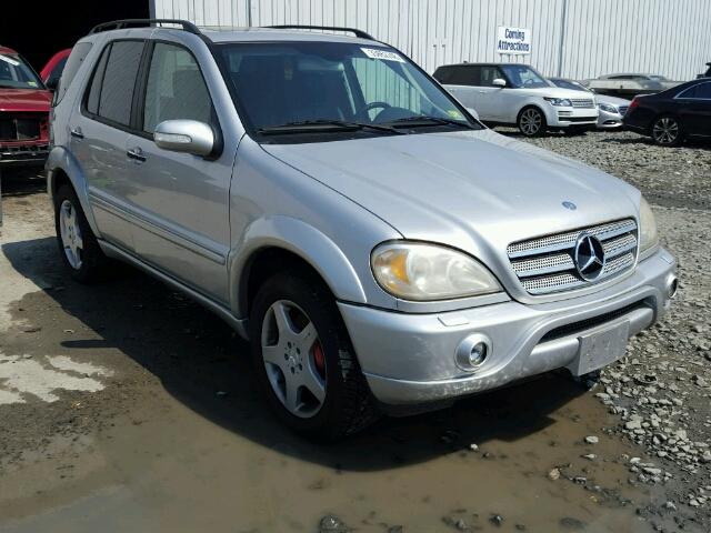 4JGAB74E22A290490 - 2002 MERCEDES-BENZ ML 55 SILVER photo 1