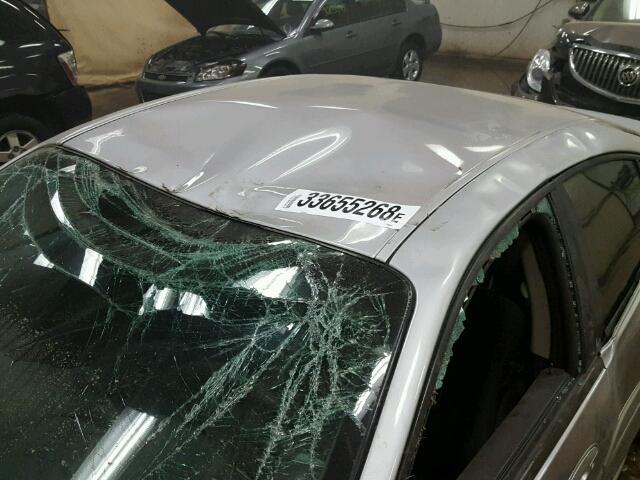 2G2WP552781116880 - 2008 PONTIAC GRAND PRIX SILVER photo 9