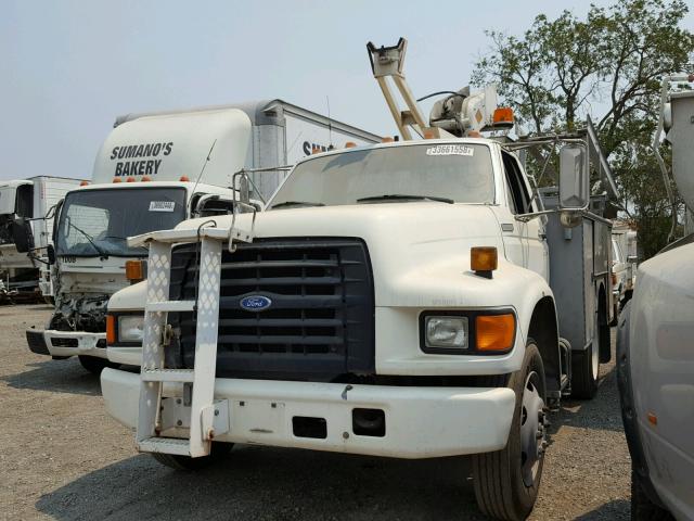 1FDMF70J5SVA70385 - 1995 FORD F700 WHITE photo 2