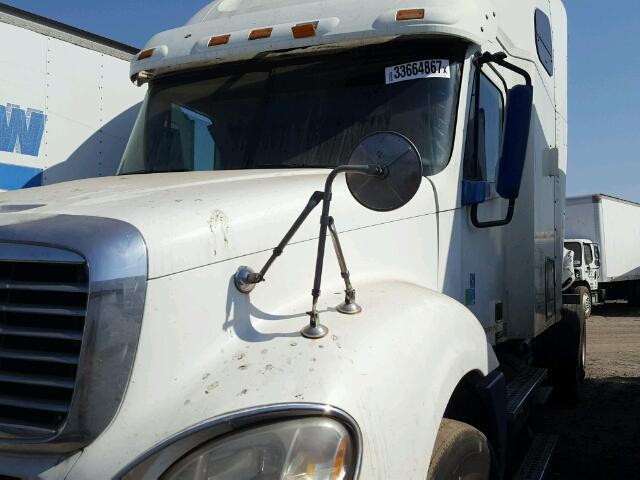 1FUJA6CK58LZ55428 - 2008 FREIGHTLINER CONVENTION WHITE photo 2