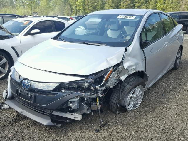 JTDKARFPXH3066810 - 2017 TOYOTA PRIUS PRIM ვერცხლისფერი ფოტო 2