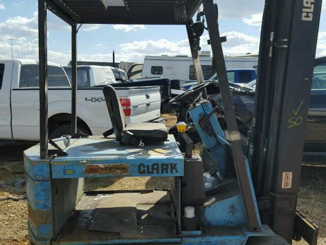 E35700567870FB - 1999 CLAR FORKLIFT BLUE photo 5