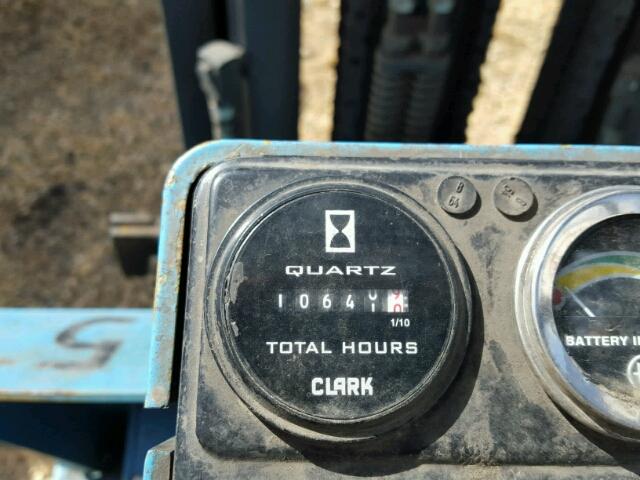 E35700567870FB - 1999 CLAR FORKLIFT 蓝色 照片 8