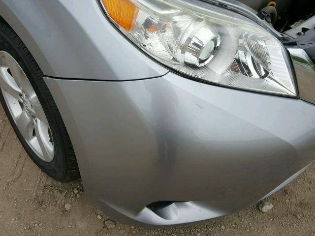 5TDKK3DC2BS152371 - 2011 TOYOTA SIENNA LE SILVER photo 9