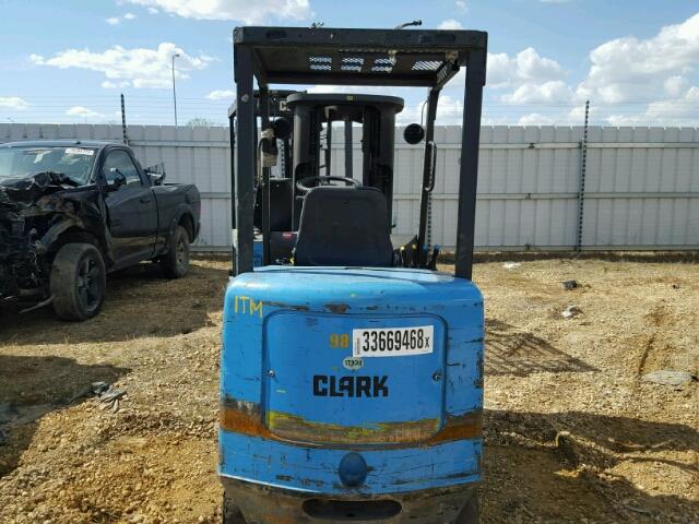 ECG35800826772FB - 1999 CLAR FORKLIFT BLUE photo 6