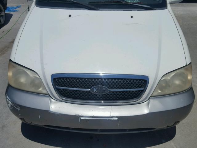 KNDUP132656737188 - 2005 KIA SEDONA EX WHITE photo 7