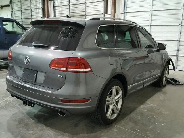 WVGDP9BP8ED002067 - 2014 VOLKSWAGEN TOUAREG TD GRAY photo 4