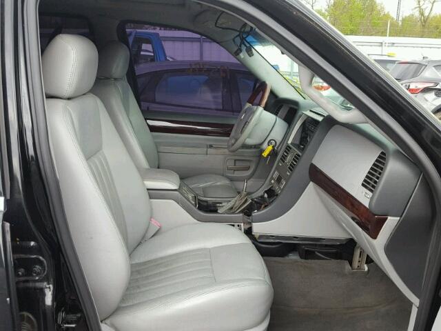 5LMEU88H15ZJ34627 - 2005 LINCOLN AVIATOR 黑色 照片 5