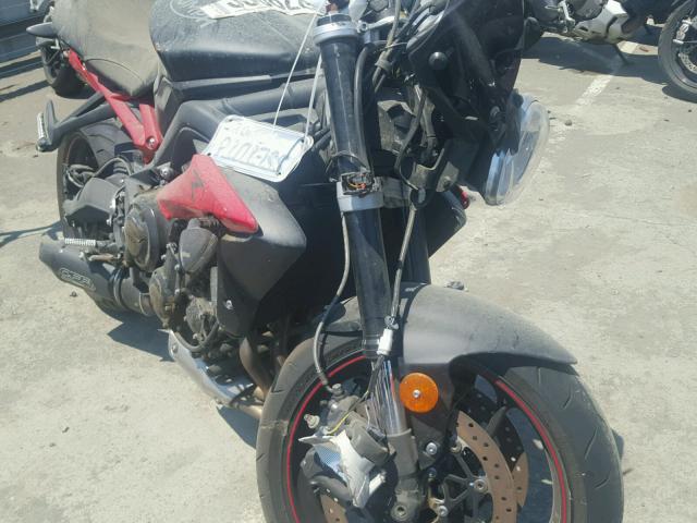 SMTL03NEXFT682445 - 2015 TRIUMPH MOTORCYCLE STREET TRI BLACK photo 1