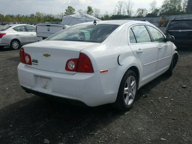 1G1ZB5E06CF203024 - 2012 CHEVROLET MALIBU LS თეთრი ფოტო 4
