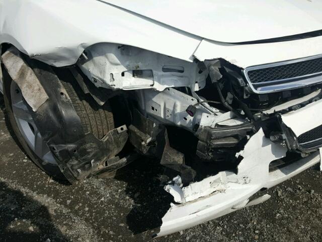 1G1ZB5E06CF203024 - 2012 CHEVROLET MALIBU LS თეთრი ფოტო 9