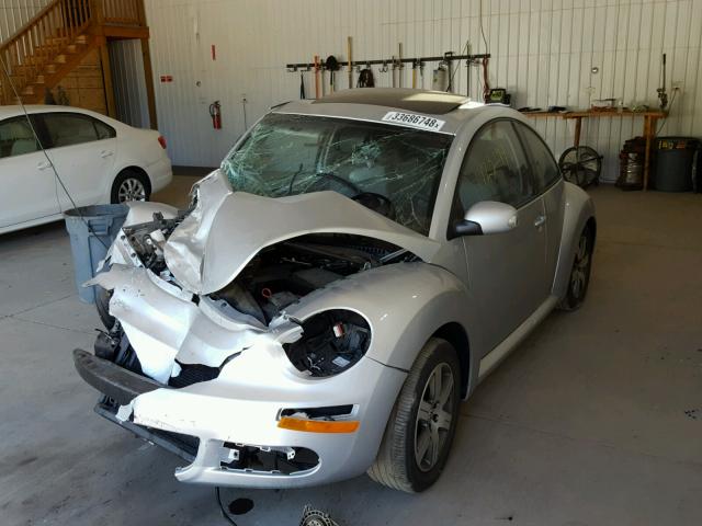 3VWRR31C86M418400 - 2006 VOLKSWAGEN NEW BEETLE 银色 照片 1