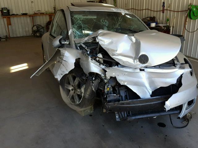 3VWRR31C86M418400 - 2006 VOLKSWAGEN NEW BEETLE 银色 照片 9