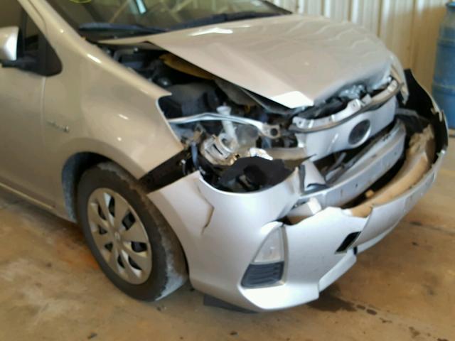 JTDKDTB35D1052908 - 2013 TOYOTA PRIUS C SILVER photo 9