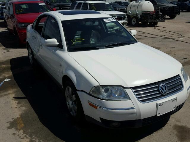 WVWRH63B81P296586 - 2001 VOLKSWAGEN PASSAT GLX WHITE photo 1