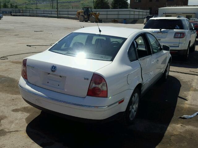 WVWRH63B81P296586 - 2001 VOLKSWAGEN PASSAT GLX WHITE photo 4