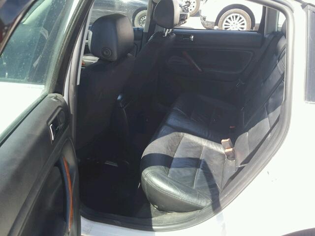 WVWRH63B81P296586 - 2001 VOLKSWAGEN PASSAT GLX WHITE photo 6