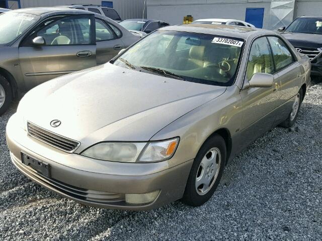 JT8BF28G8X5068031 - 1999 LEXUS ES 300 BEIGE photo 2