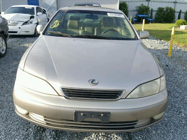 JT8BF28G8X5068031 - 1999 LEXUS ES 300 BEIGE photo 9