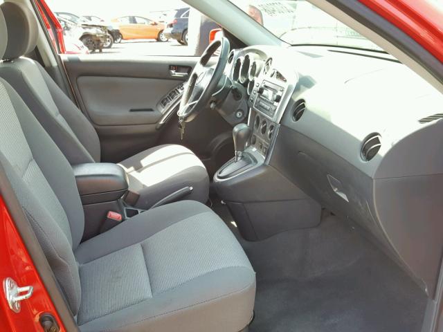 2T1KR32E05C353988 - 2005 TOYOTA MATRIX 红色 照片 5