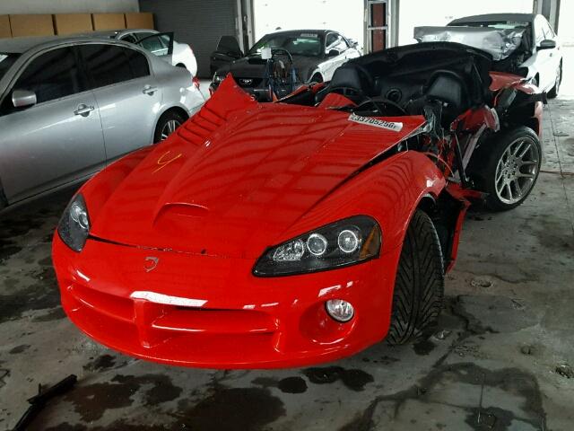 1B3JR65Z53V500538 - 2003 DODGE VIPER SRT- RED photo 2